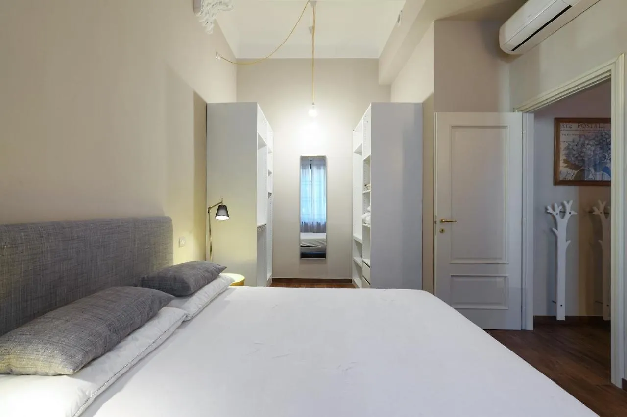 Contempora Apartments - Porta Romana - Traviata Милан Италия