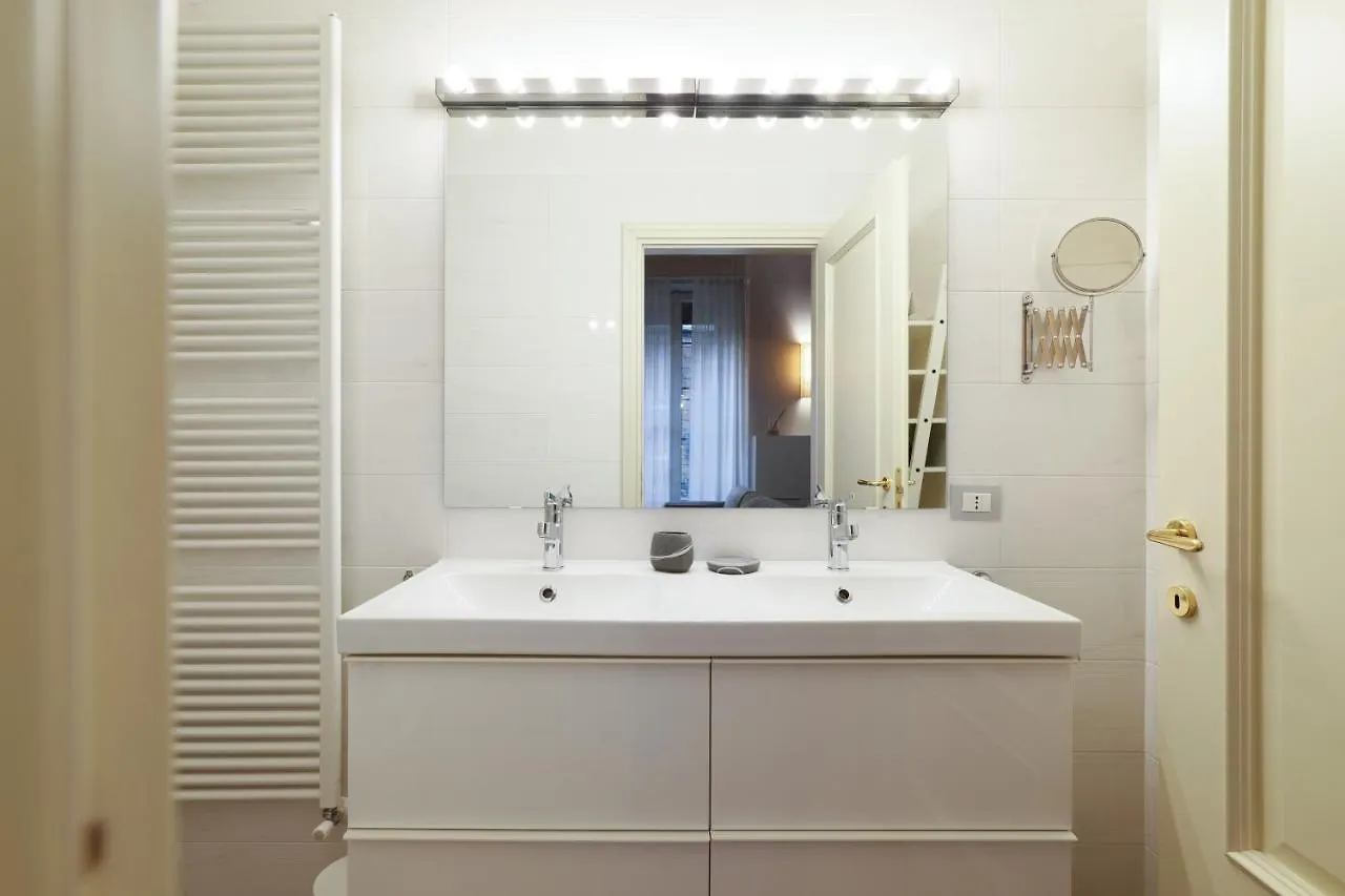 Contempora Apartments - Porta Romana - Traviata Милан