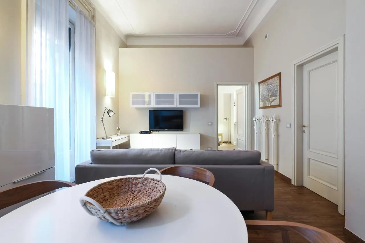 Contempora Apartments - Porta Romana - Traviata Милан